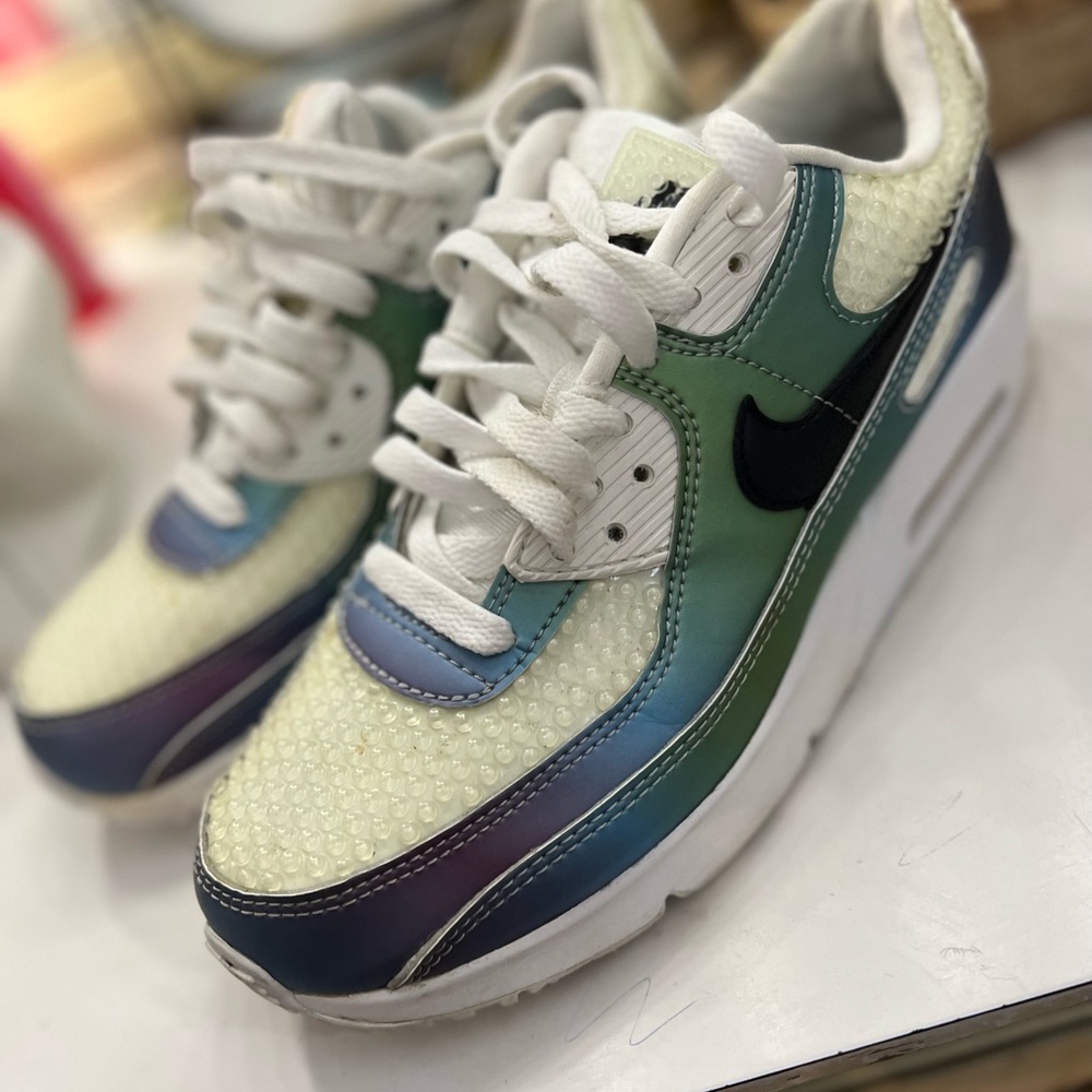 Nike air
